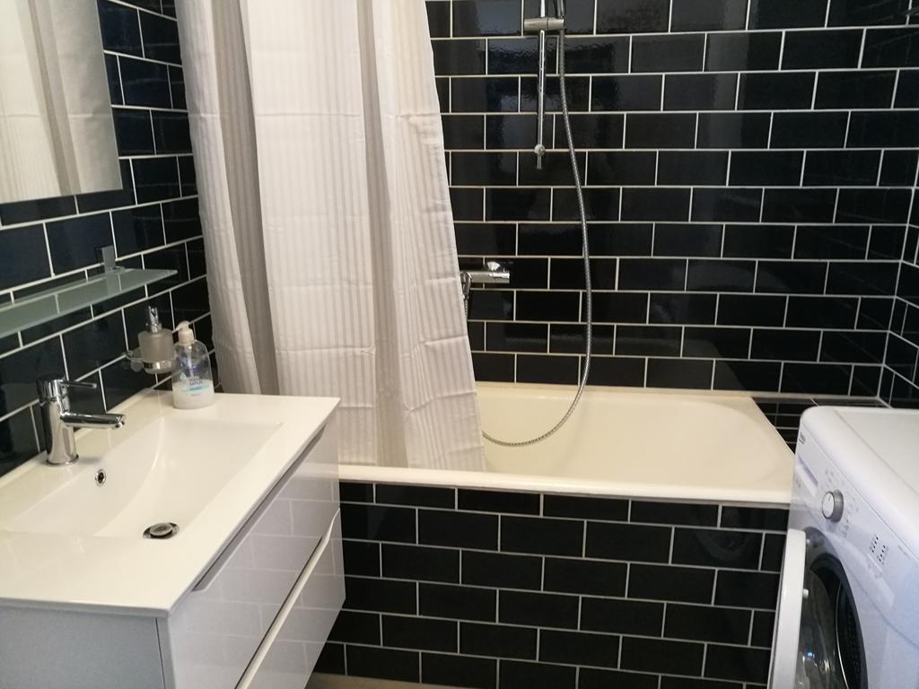 Apartments Benika Бол Екстер'єр фото