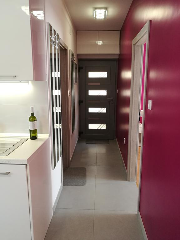 Apartments Benika Бол Екстер'єр фото