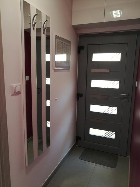 Apartments Benika Бол Екстер'єр фото