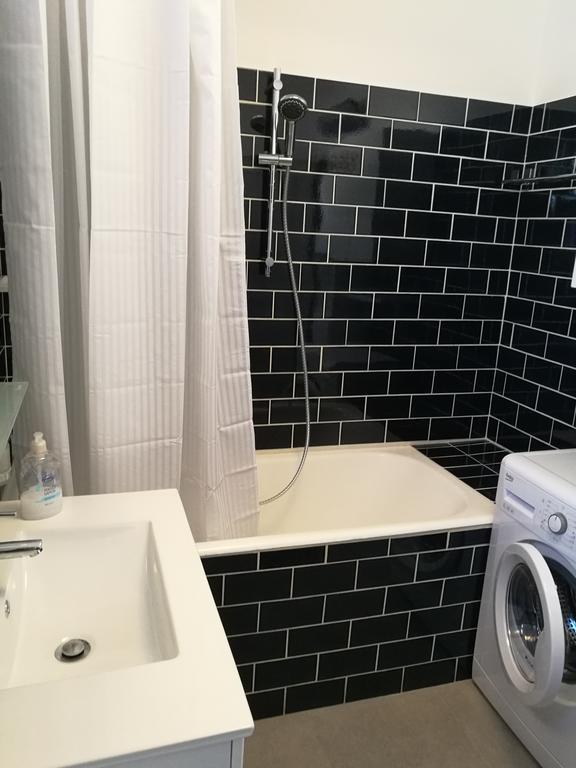 Apartments Benika Бол Екстер'єр фото