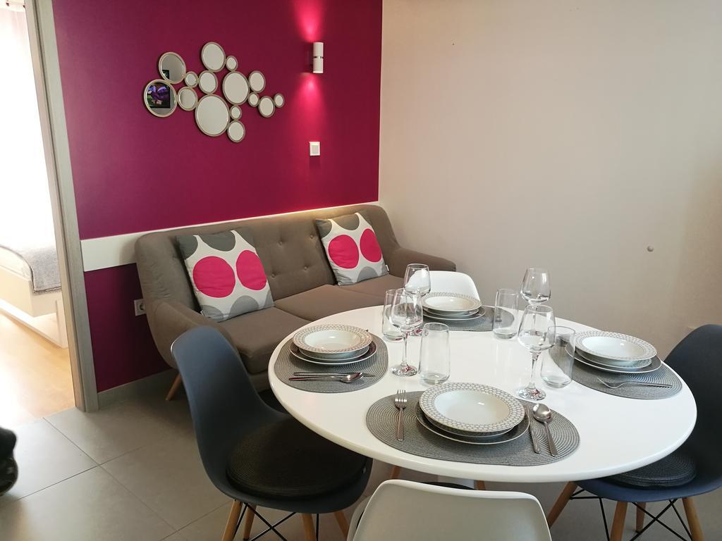 Apartments Benika Бол Екстер'єр фото